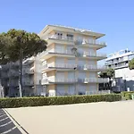 Vistamare Family Apartments